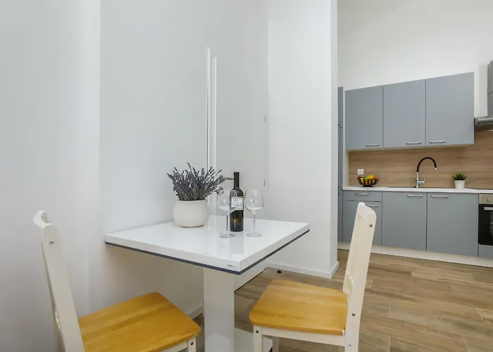 아파트 Sea La Vie 파자나