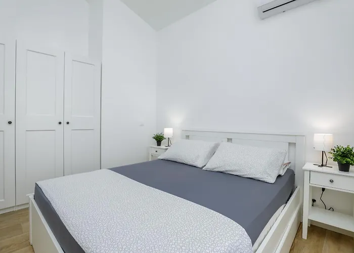 아파트 Sea La Vie 파자나